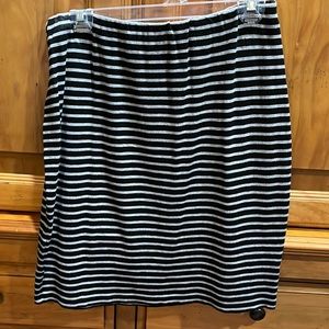 ❤️ Skirt by Philosophy.  Size Large